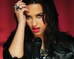 Demi Lovato Hot Wallpaper #6393