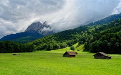 Houses At The Foot Of The Mountain Wallpaper