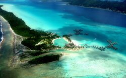 Islands of Bora Bora Wallpaper