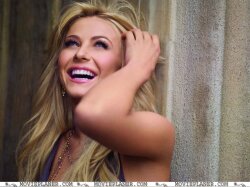Julianne Hough Rock Of Ages Wallpaper